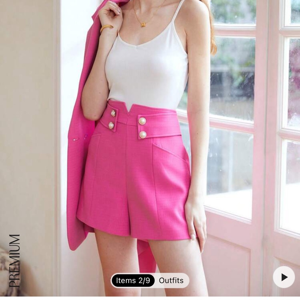 Brand new pink short